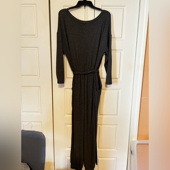 Express jumpsuit - Picture 2 of 4